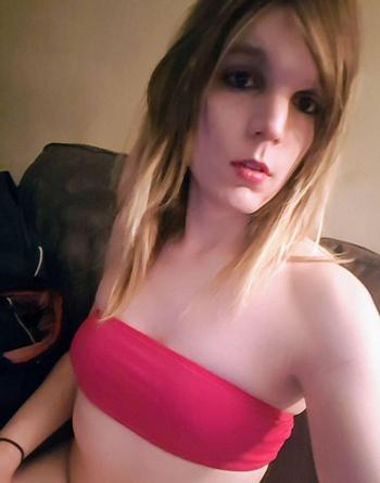Kali, 24 Caucasian/White transgender escort, Winnipeg